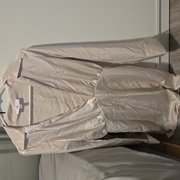 Satin dress - Picture 1 of 2